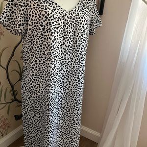 Black and white dress